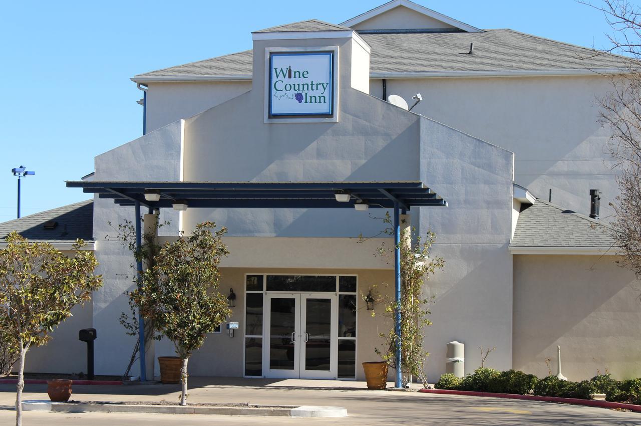 Wine Country Inn Fredericksburg Exterior foto